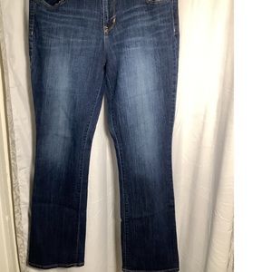 Womens’ Old Navy Curvy Boot Cut Jeans (14)